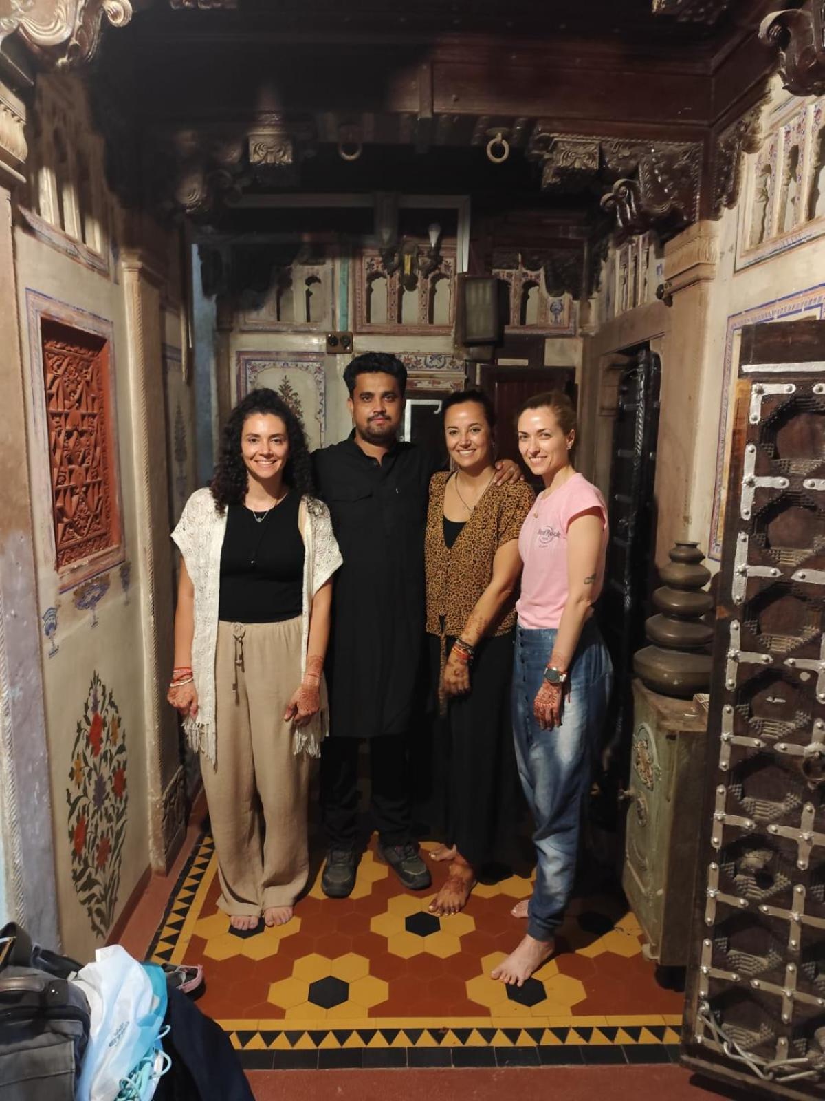 Rose Merry Guesthouse بيكانير المظهر الخارجي الصورة